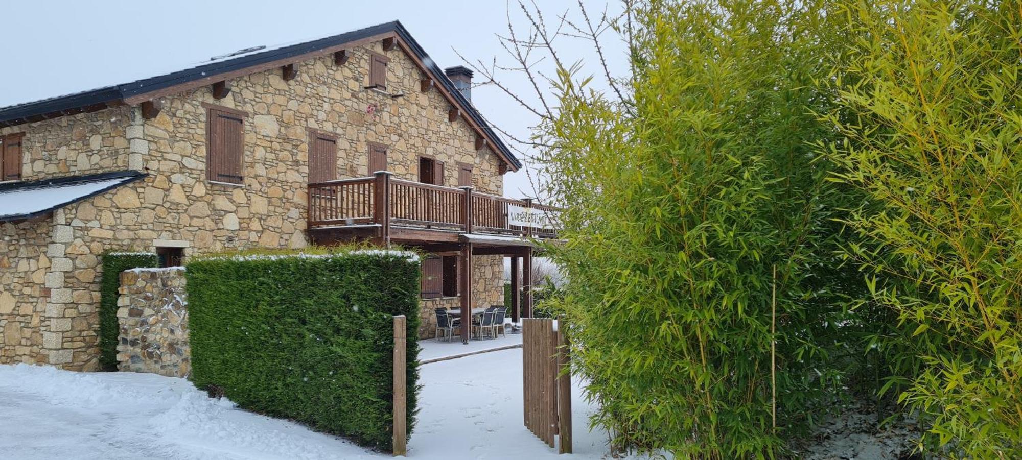Casa Con Encanto, Jardin, Vistas Y Piscina Estavar Exteriér fotografie